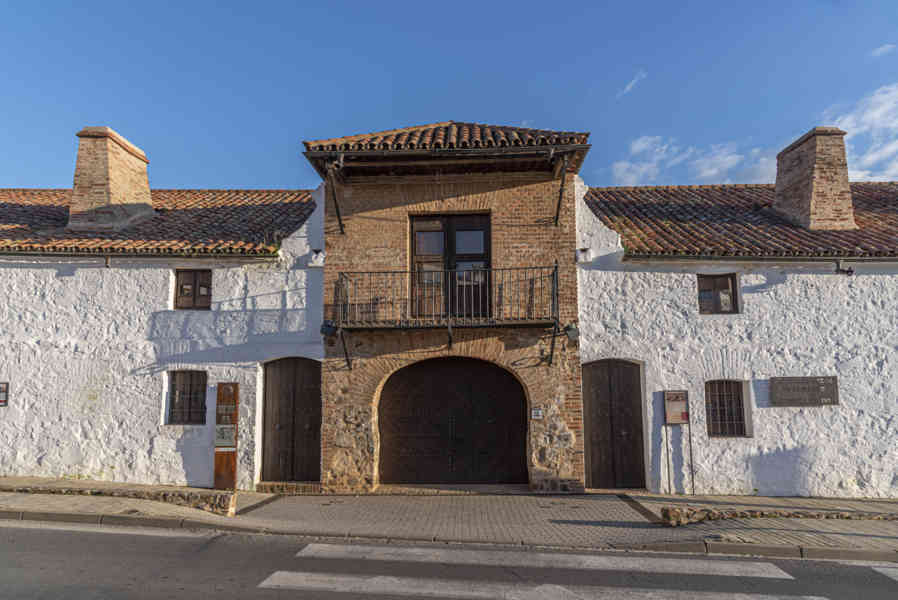 Ciudad Real - Almadén 20 - plaza de toros.jpg